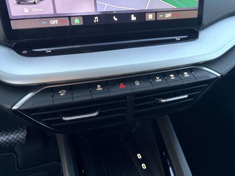 Škoda Octavia 2.0TDI 110KW DSG LED VIRTUAL - fotka 24 z 53