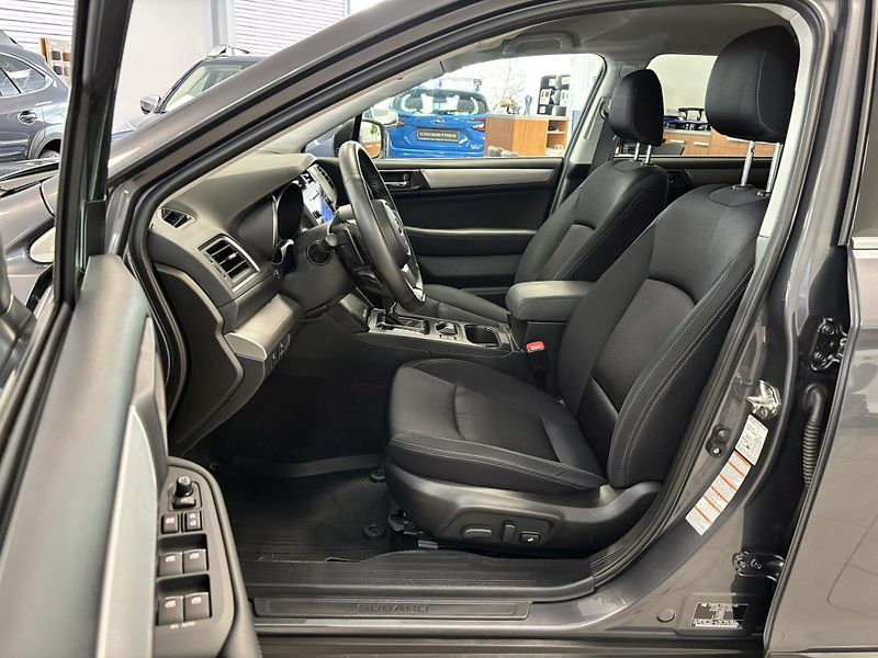Subaru Outback 2.5i Active ES Lineartronic - fotka 13 z 41