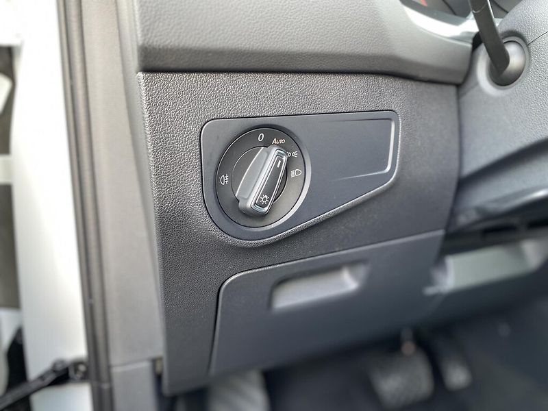 Volkswagen Tiguan 2,0 TDI 110 kW DSG Life - fotka 13 z 28