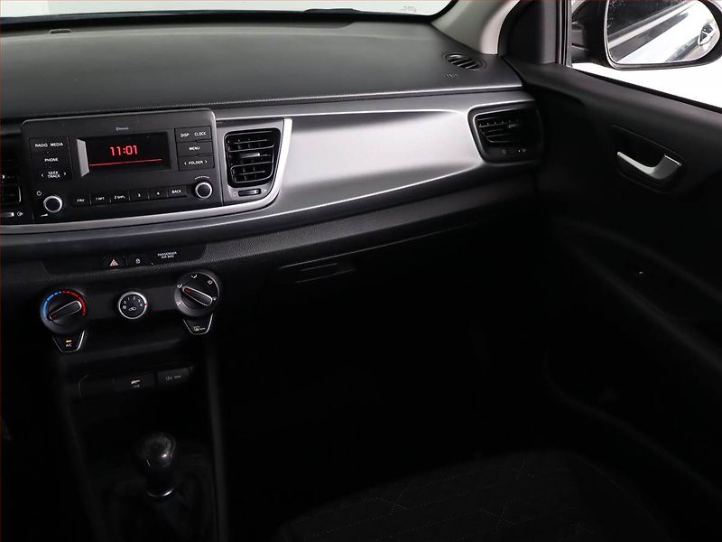 Kia Rio (2021) 1.2 DPI, Serv.kniha - fotka 8 z 17