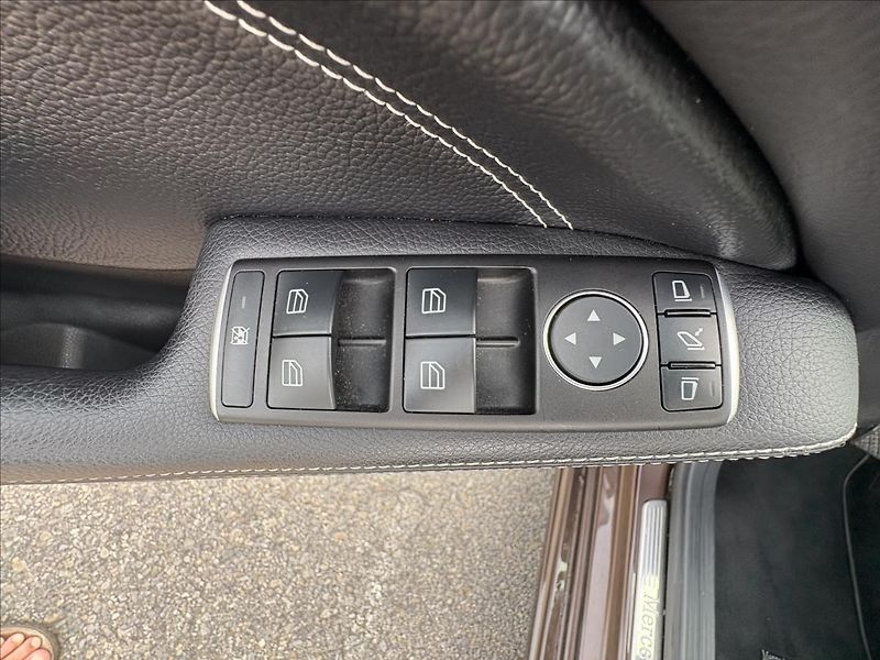 Mercedes-Benz CLA 2,2 220d 130kW,Bi-Xen,Kamera - fotka 4 z 35