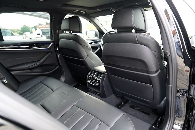 BMW Řada 5 540d xDrive M sport/Lasery - fotka 32 z 50