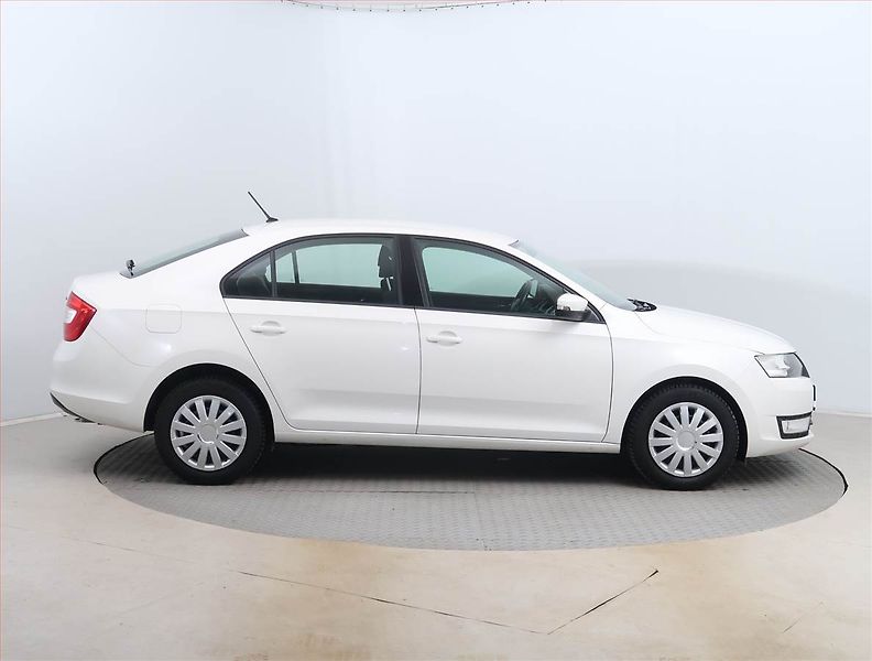 Škoda Rapid (2016) Ambition 1.4 TDI, Serv.kniha - fotka 6 z 14