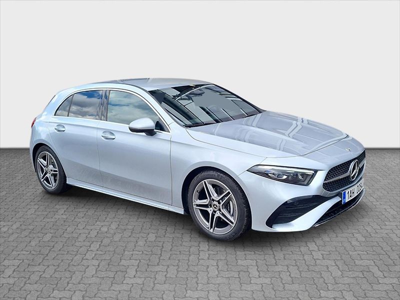Mercedes-Benz Třídy A 200d AMG Style Edition - fotka 7 z 22
