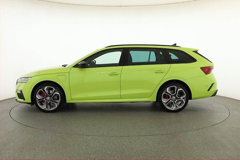 Škoda Octavia (2023) RS 1.4 TSI iV - fotka 3 z 21