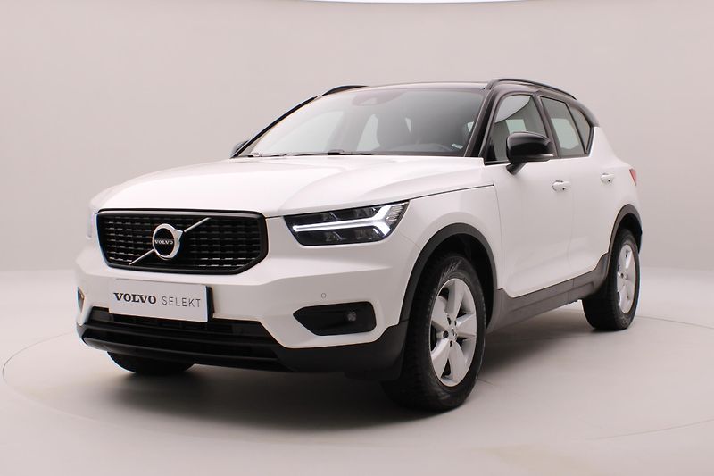 Volvo XC40 D4 AWD R-DESIGN AUT  - fotografie inzerátu