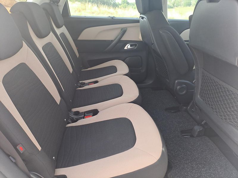 Citroën C4 Picasso (2014) 1.6 ČR 1. MAJITEL, PĚKNÝ STAV - fotka 19 z 32