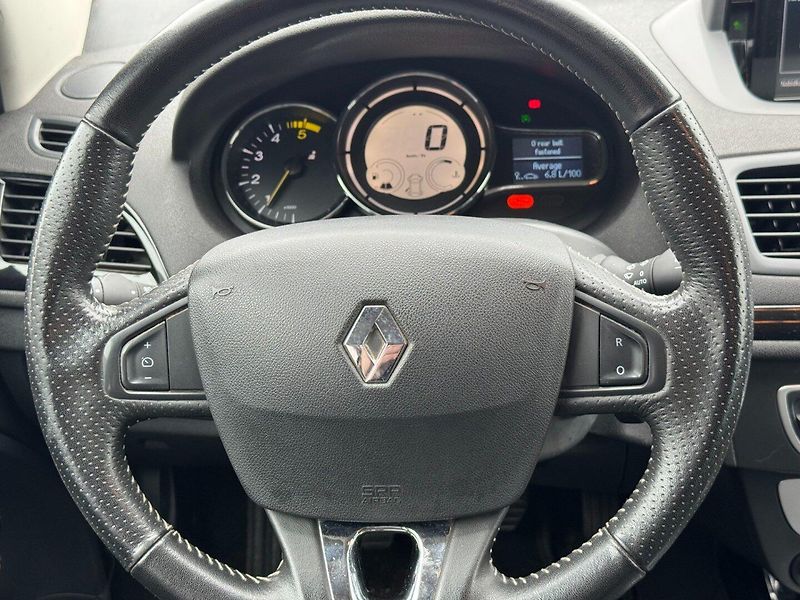 Renault Mégane (2016) 1,6 Dci 96 KW BOSE - fotka 17 z 28