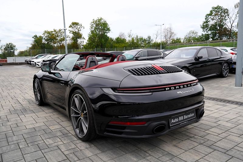 Porsche 911 Carrera 4/PDK/Sport chrono/21 - fotka 11 z 48