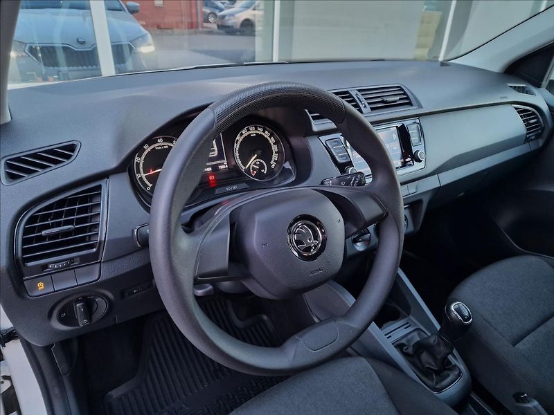 Škoda Fabia 1.0 TSI Combi Tour, ČR, 1.Maj - fotka 20 z 45