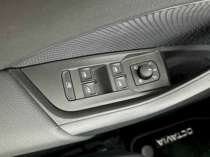 Škoda Octavia (2025) Combi 1.5TSI 110kW Selection - fotka 23 z 28