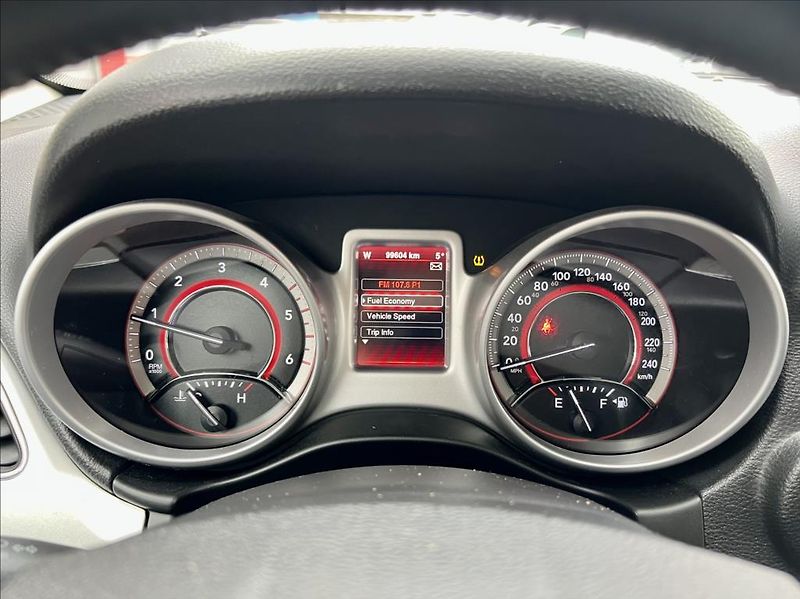 Fiat Freemont 2,0 Mjet URBAN / 7MÍST / - fotka 23 z 43