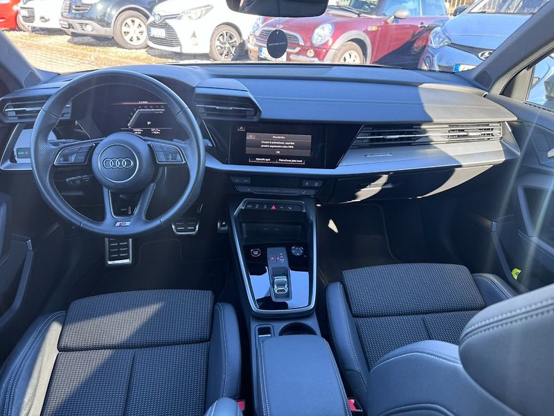 Audi S3 (2022) QUATTRO 2,0 TFSI 228 KW 1 MAJ - fotka 21 z 50