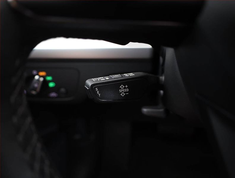 Audi Q5 (2022) 40 TDI, DPH, ČR - fotka 16 z 19