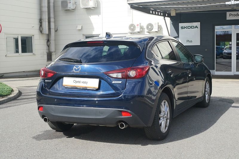 Mazda 3 - fotka 2 z 6