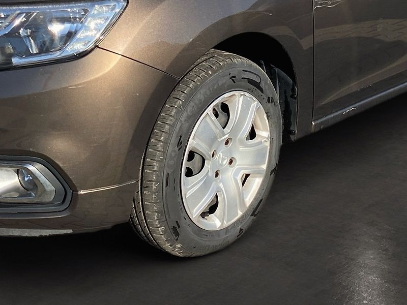 Dacia Sandero (2017) 1.0Sce, ČR, 1.Majitel - fotka 6 z 14