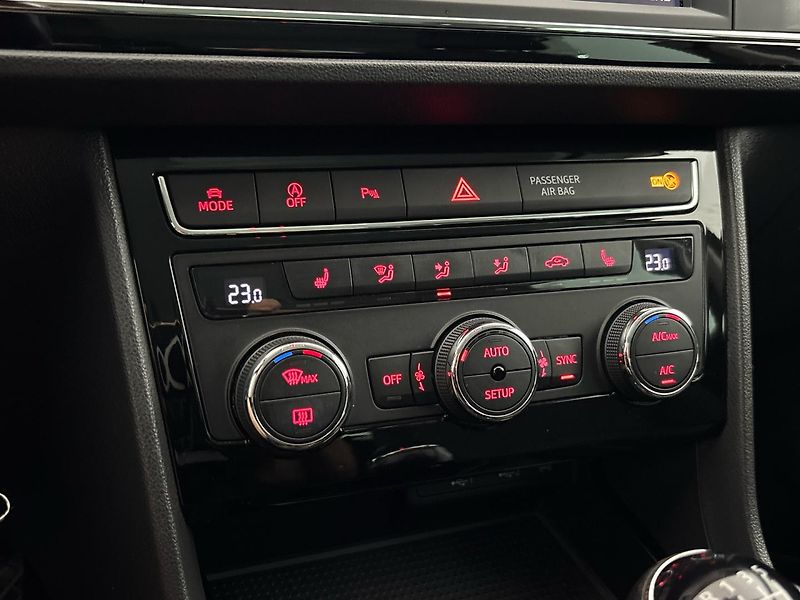 Seat Leon FR - fotka 19 z 27