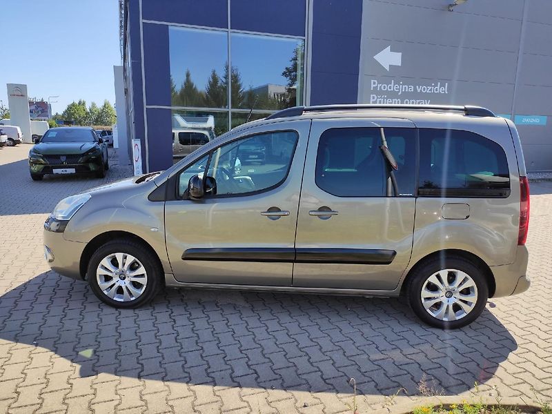 Citroën Berlingo (2014) MULTISPACE EXCLUSIVE 1.6HDI TZ - fotka 12 z 31