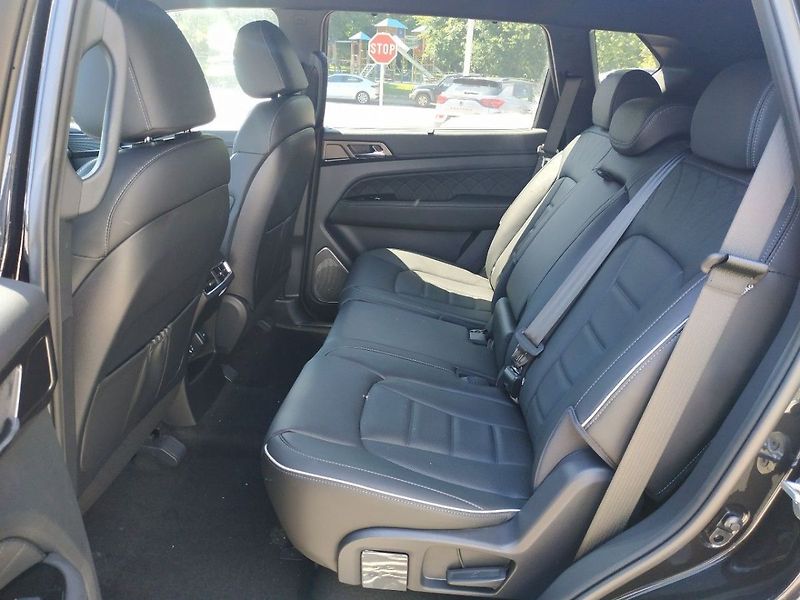 KGM Rexton 2.2 Premium 4WD, AT, SKLADEM - fotka 10 z 32