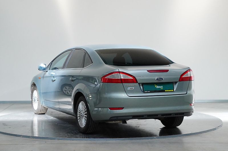 Ford Mondeo - fotka 4 z 7