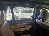 Volvo XC90 (2016) - náhled 16