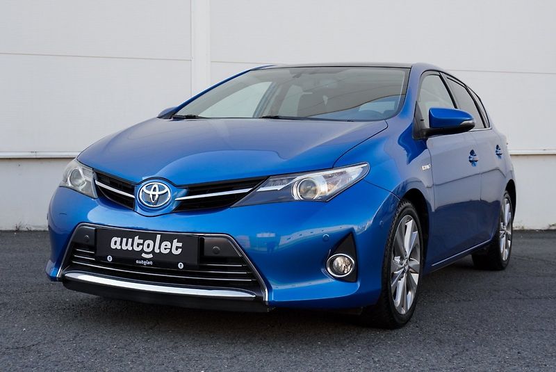 Toyota Auris 1.8i/Hybrid/Pano/NAVI/ - fotka 4 z 27