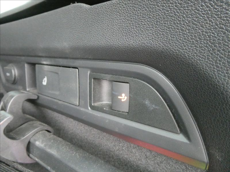 Škoda Kodiaq 2,0 TDi 140kW SCOUT,DSG,závěs - fotka 21 z 50