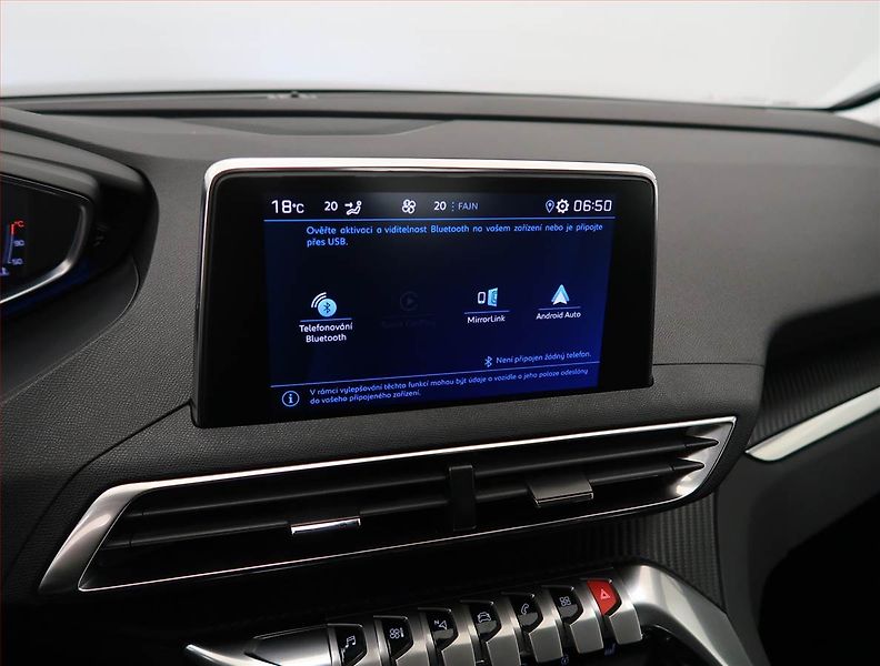 Peugeot 3008 (2022) Active 1.5 BlueHDi, digi klima - fotka 15 z 22