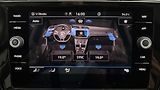 Volkswagen Touran 2.0 TDI DSG Highline - náhled 25