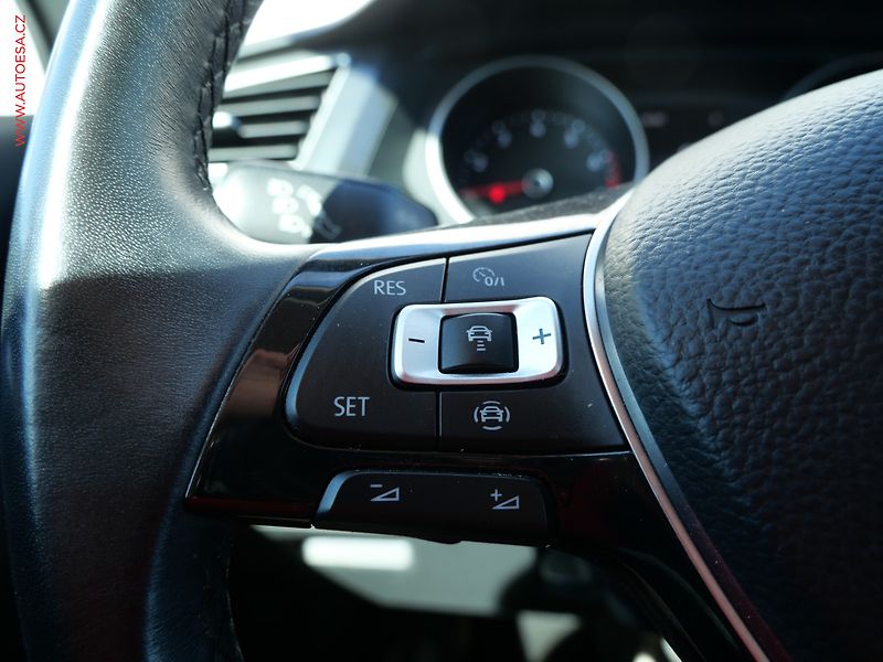 Volkswagen Tiguan (2019) 1.5 TSi, 1.maj,ČR - fotka 15 z 22