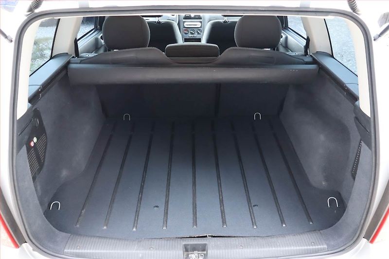 Opel Astra (2009) 1.4 16V, Serv.kniha, nová STK - fotka 14 z 17