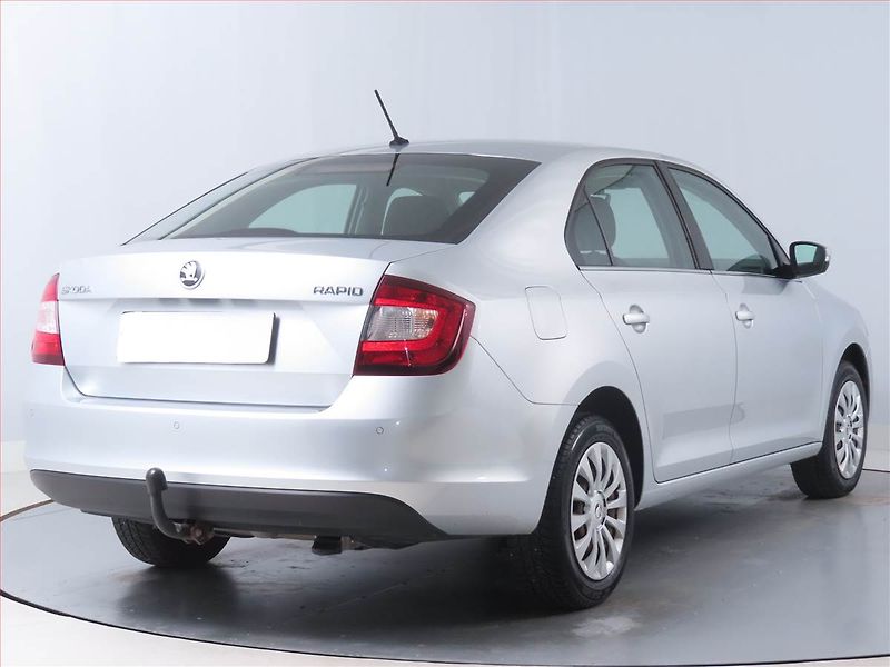 Škoda Rapid (2019) Style 1.0 TSI, Serv.kniha - fotka 5 z 14