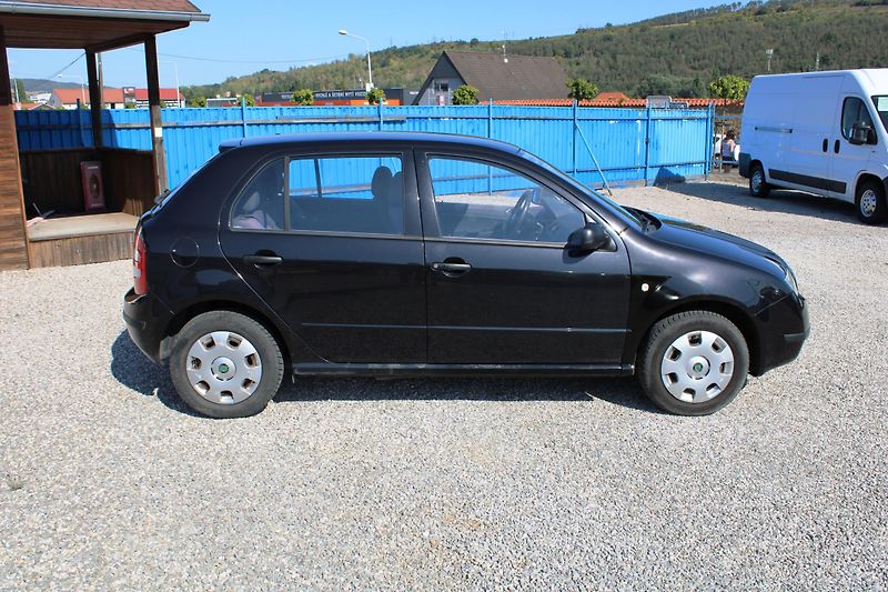Škoda Fabia (2002) 1.2i KOUPENO ČR 1.MAJITEL - fotka 8 z 16