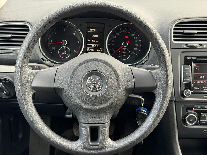 Volkswagen Golf (2010) Variant Comfortline 1.6 TDI - fotka 16 z 32