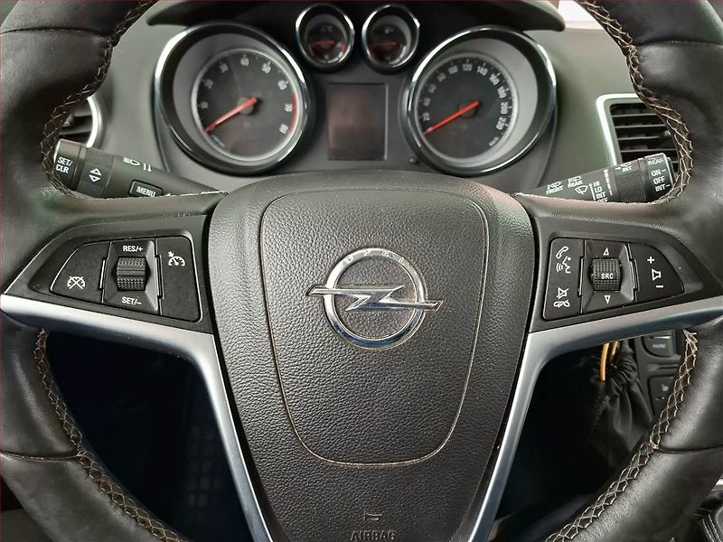 Opel Meriva (2016) 1.4 Turbo, po STK, Tažné - fotka 15 z 17
