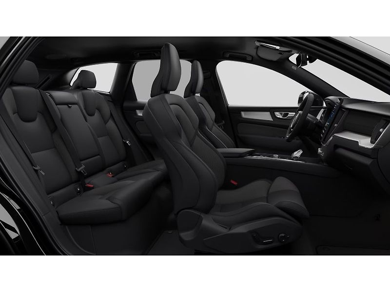 Volvo XC60 Plus Black Edition T6 AWD 262k - fotka 8 z 13