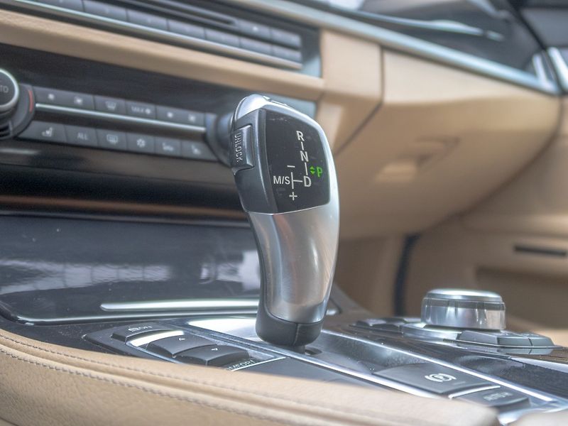 BMW Řada 5 (2012) 3.0D – NOVÉ V ČR - fotka 31 z 55