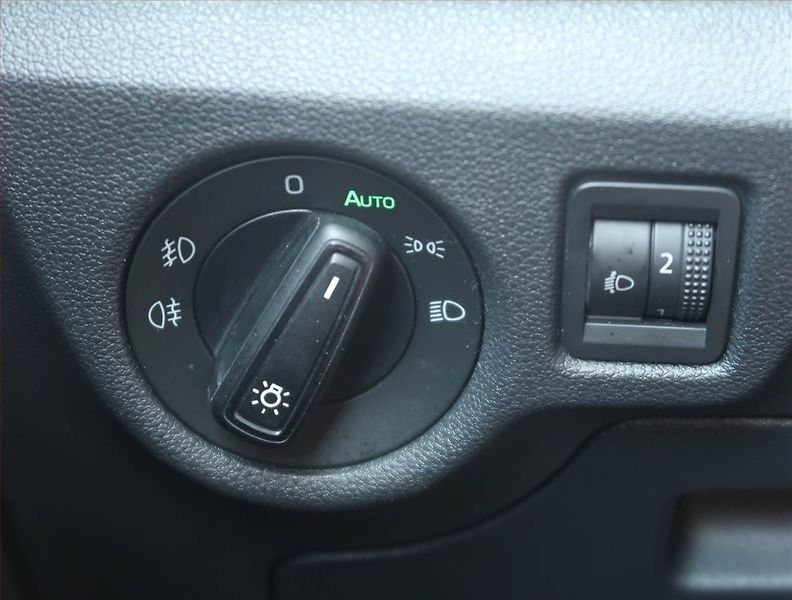 Škoda Scala (2020) Ambition 1.0 TSI, ČR,1.maj - fotka 16 z 18