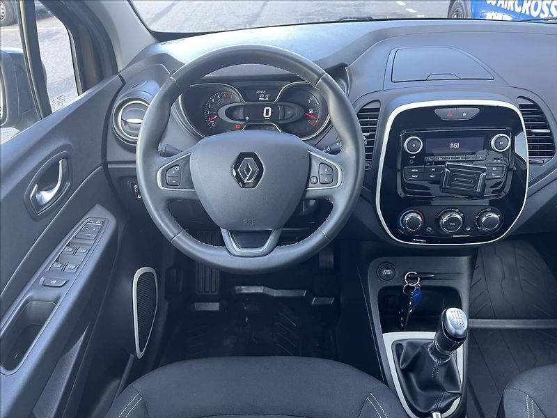 Renault Captur 1,2 TCe  Life - fotka 12 z 19