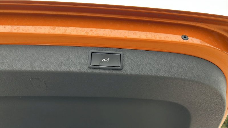 Škoda Karoq (2024) SEL TS 110/1.5 A7F - fotka 14 z 26