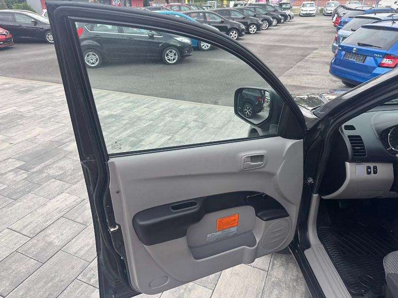 Mitsubishi L200 (2011) 2.5 DI-D 100KW 4WD HARDTOP - fotka 8 z 29