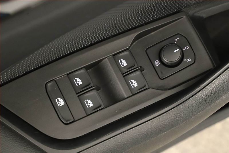 Škoda Octavia (2022) Ambition 2.0 TDI, ČR,1.maj - fotka 16 z 19
