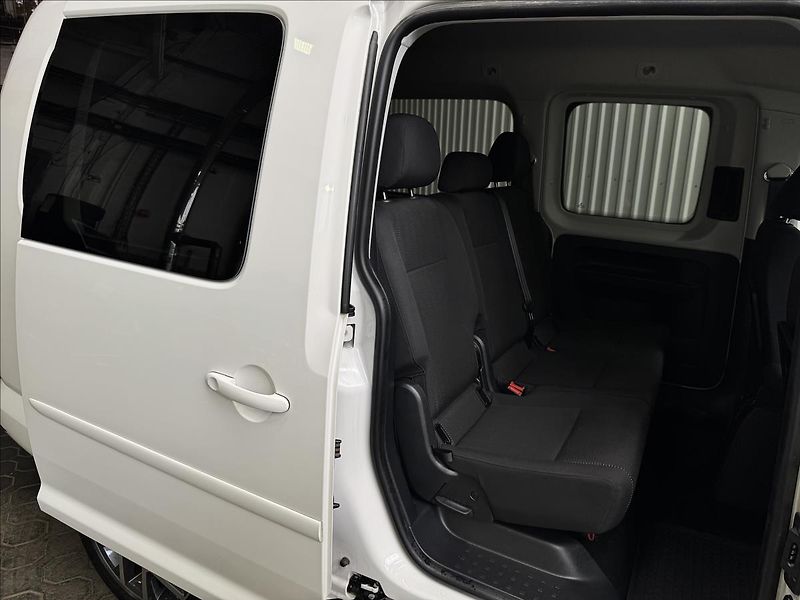 Volkswagen Caddy MAXI 2.0TDI 110kW DSG 4MOTION - fotka 34 z 42