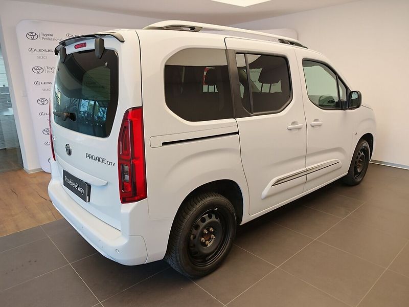 Toyota ProAce City Verso - fotka 4 z 33