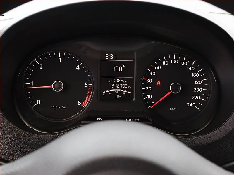 Volkswagen Polo (2011) 1.2 TDI, Serv.kniha, nová STK - fotka 9 z 13