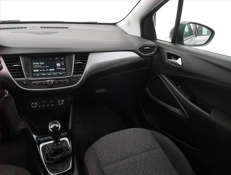 Opel Crossland X (2022) 1.2 Turbo, Tempomat - fotka 8 z 16