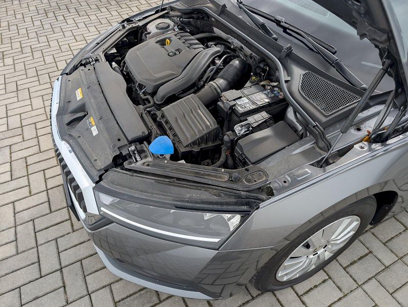 Škoda Octavia (2024) Combi 1.5 TSI / 110 kW Active - fotka 14 z 30