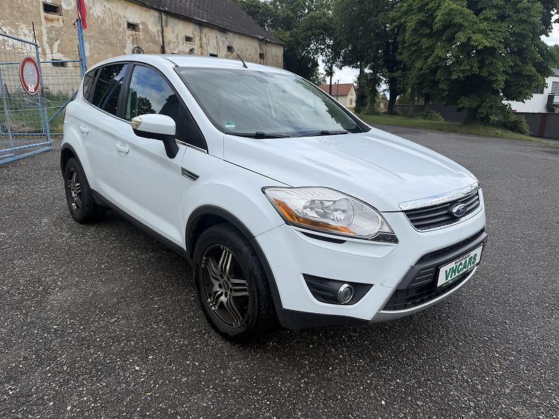 Ford Kuga 2,0TDCI 4x4 Tažné - fotka 3 z 19