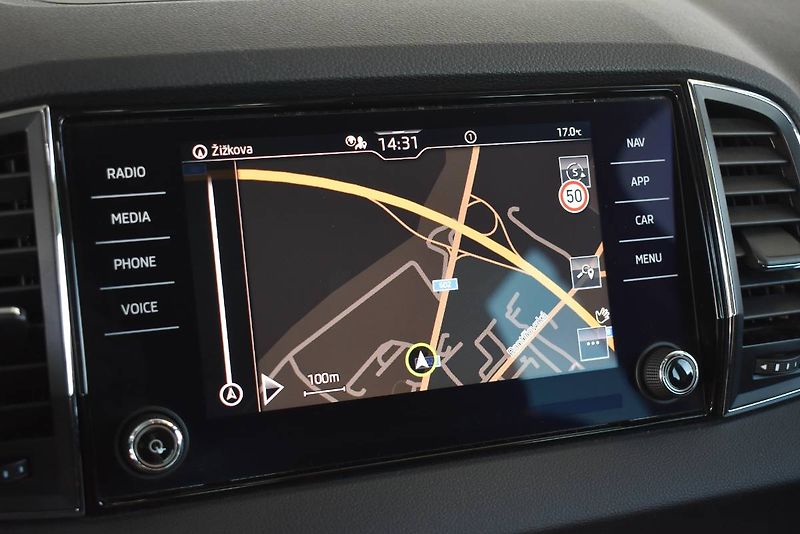 Škoda Karoq (2021) 1.5TSI 110kW DSG, LED,Clever - fotka 19 z 24