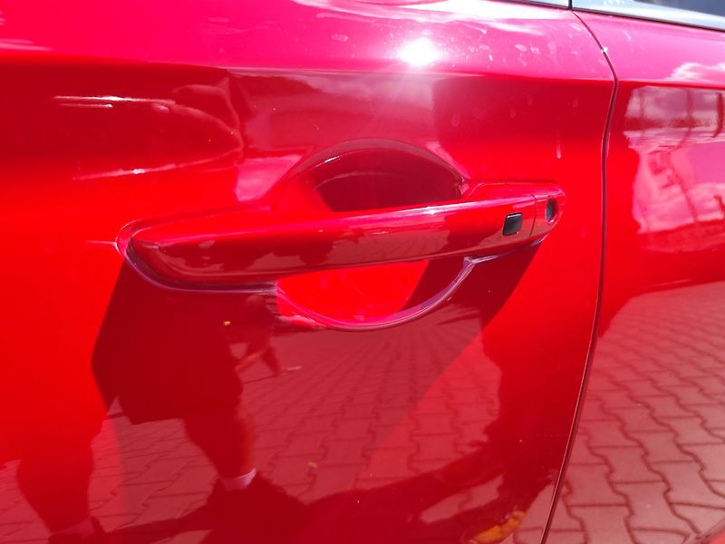 Hyundai i30 1.5 T-GDI/103kW Style Safety - fotka 13 z 36